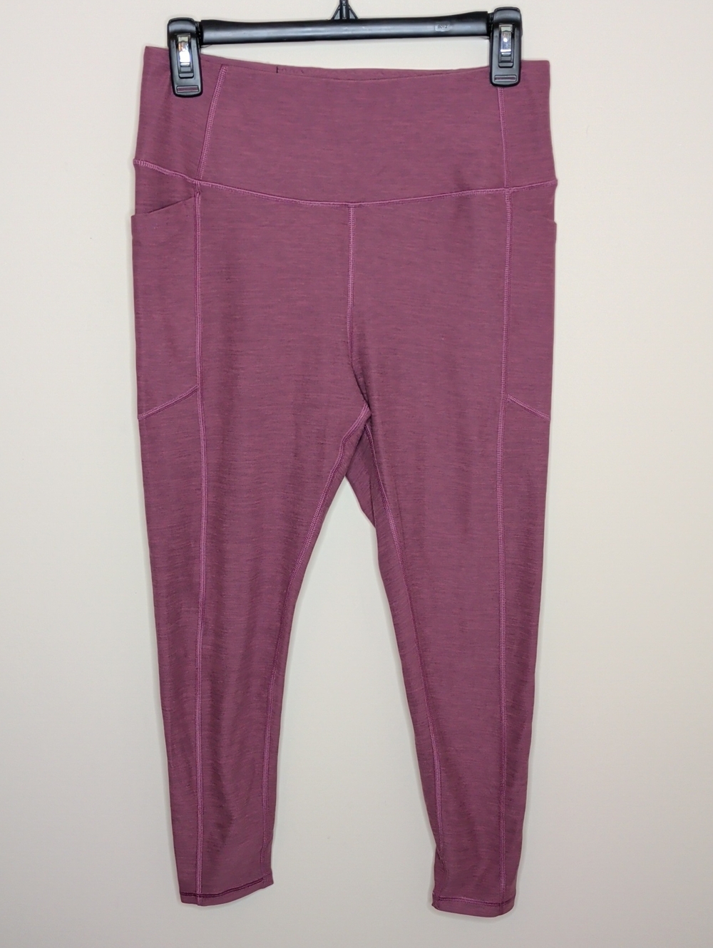 Victoria's Secret Dusty Rose Cropped Active Leggings Size 10